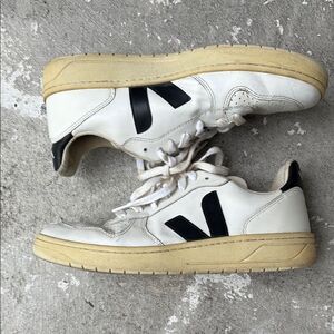 Veja low top trainers